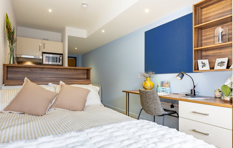 Premium Studio, Central Studios, 4 Greyfriars Road, City Centre, Reading - Image 1